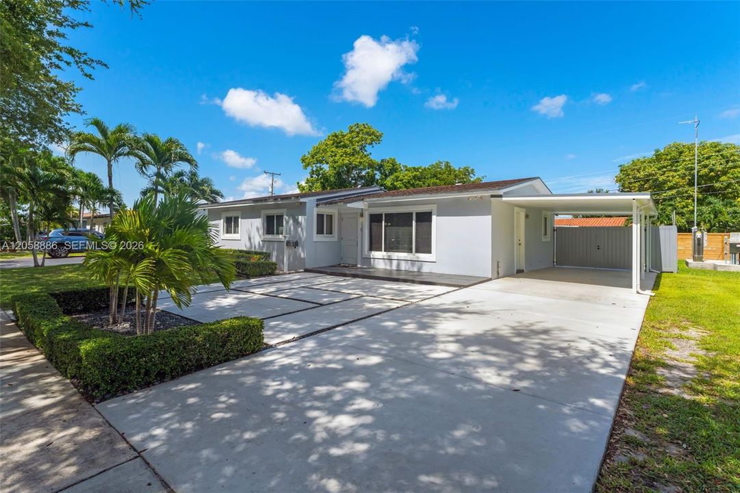 En Venta: $797,000 (3 camas, 2 baños, 1626 Pies cuadrados)