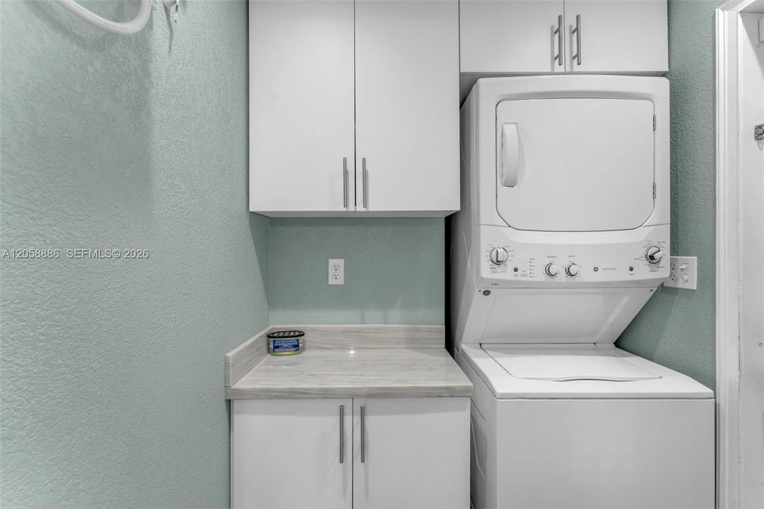En Venta: $797,000 (3 camas, 2 baños, 1626 Pies cuadrados)