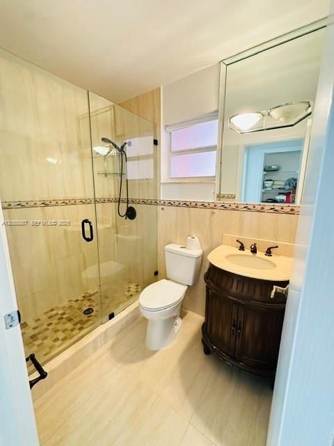 For Sale: $869,000 (3 beds, 2 baths, 2482 Square Feet)