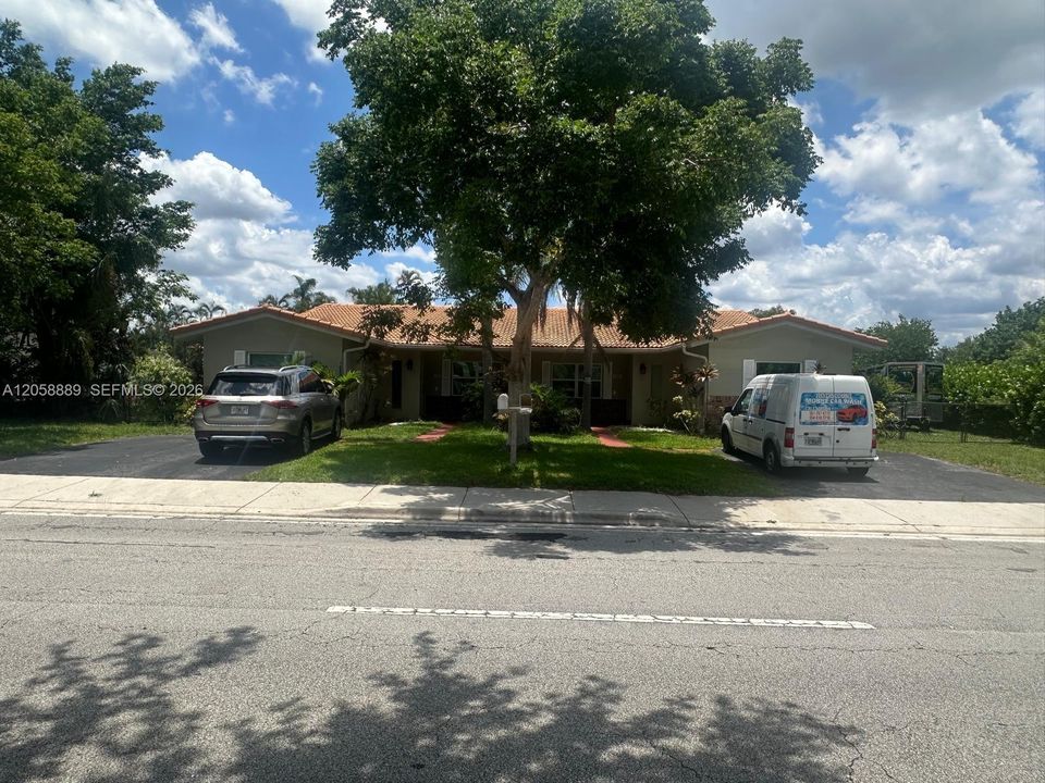 For Rent: $3,500 (3 beds, 2 baths, 3838 Square Feet)
