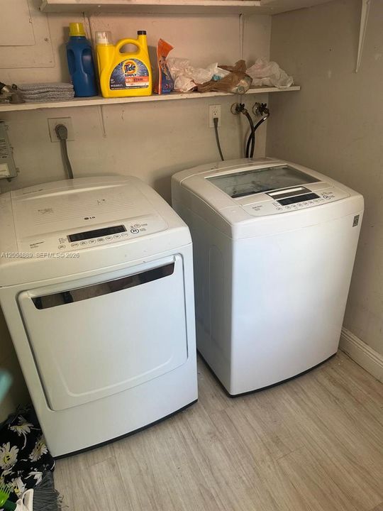 For Rent: $3,500 (3 beds, 2 baths, 3838 Square Feet)