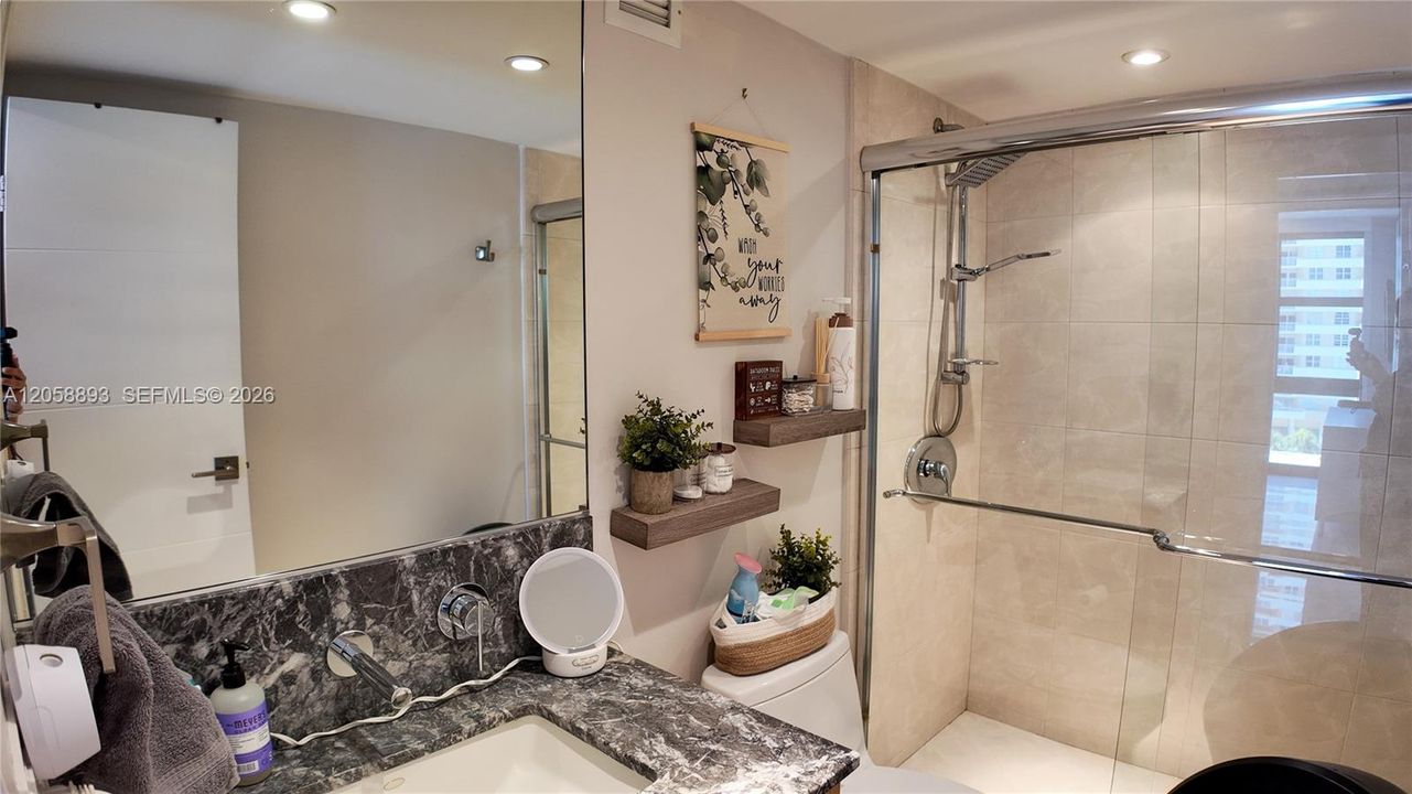 For Rent: $3,300 (2 beds, 2 baths, 1270 Square Feet)