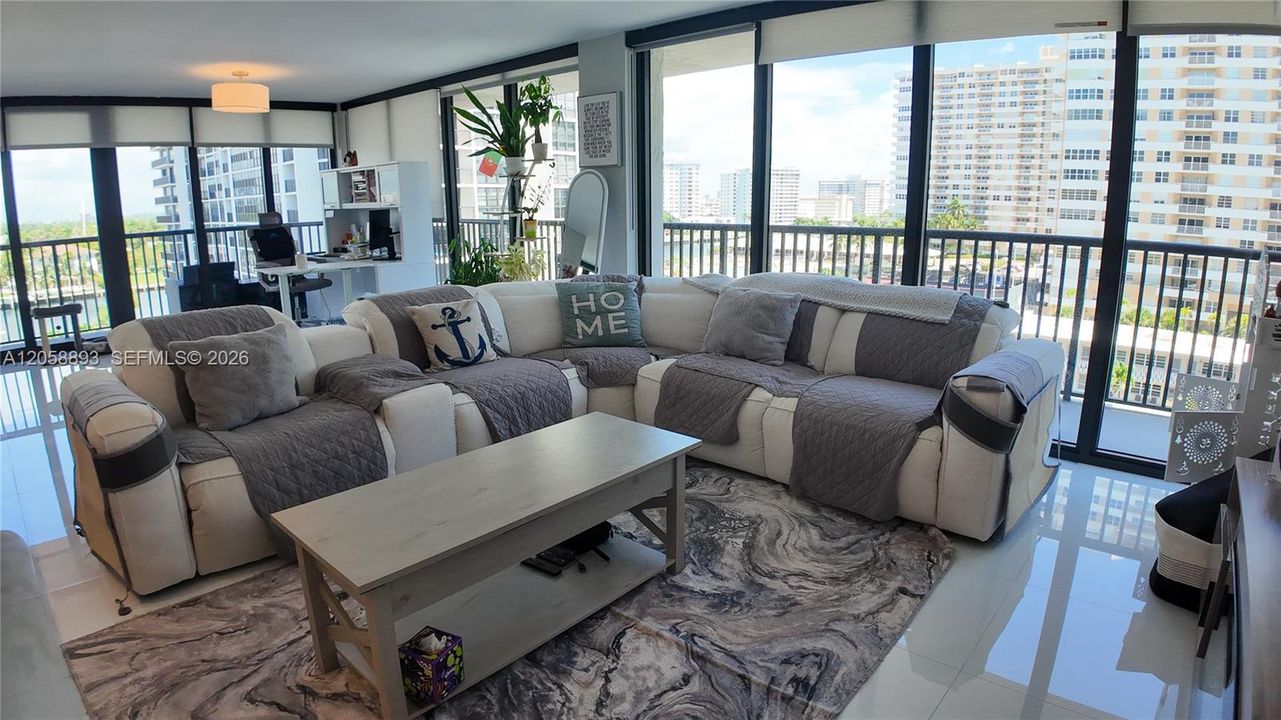 For Rent: $3,300 (2 beds, 2 baths, 1270 Square Feet)