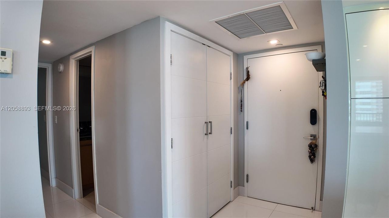 For Rent: $3,300 (2 beds, 2 baths, 1270 Square Feet)