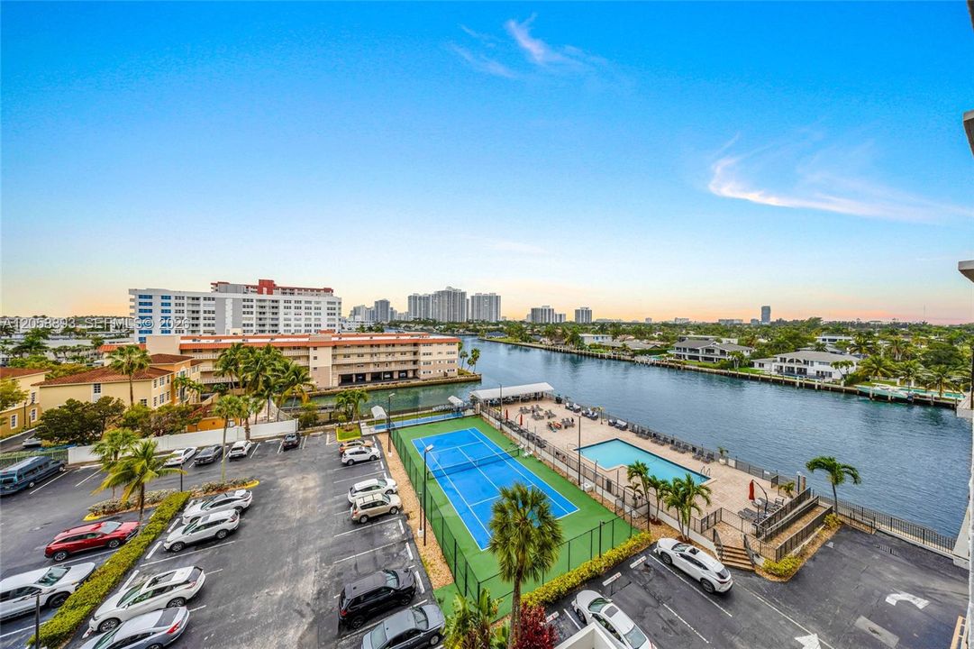For Rent: $3,300 (2 beds, 2 baths, 1270 Square Feet)