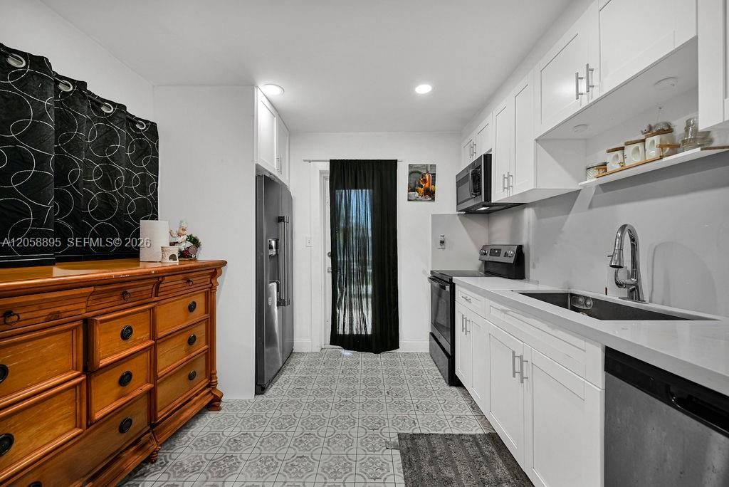 For Sale: $655,000 (0 beds, 0 baths, 1608 Square Feet)