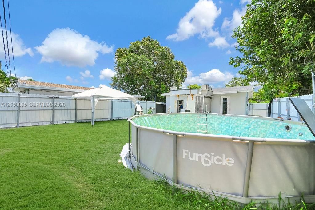 For Sale: $655,000 (0 beds, 0 baths, 1608 Square Feet)