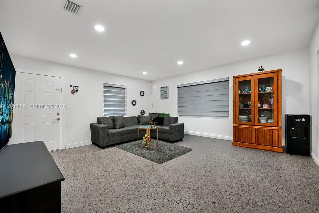 For Sale: $655,000 (0 beds, 0 baths, 1608 Square Feet)