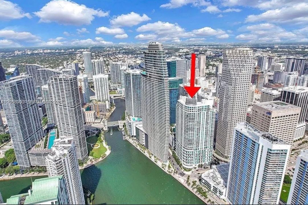 В аренду: $4,700 (1 спален, 1 ванн, 1034 Квадратных фут)