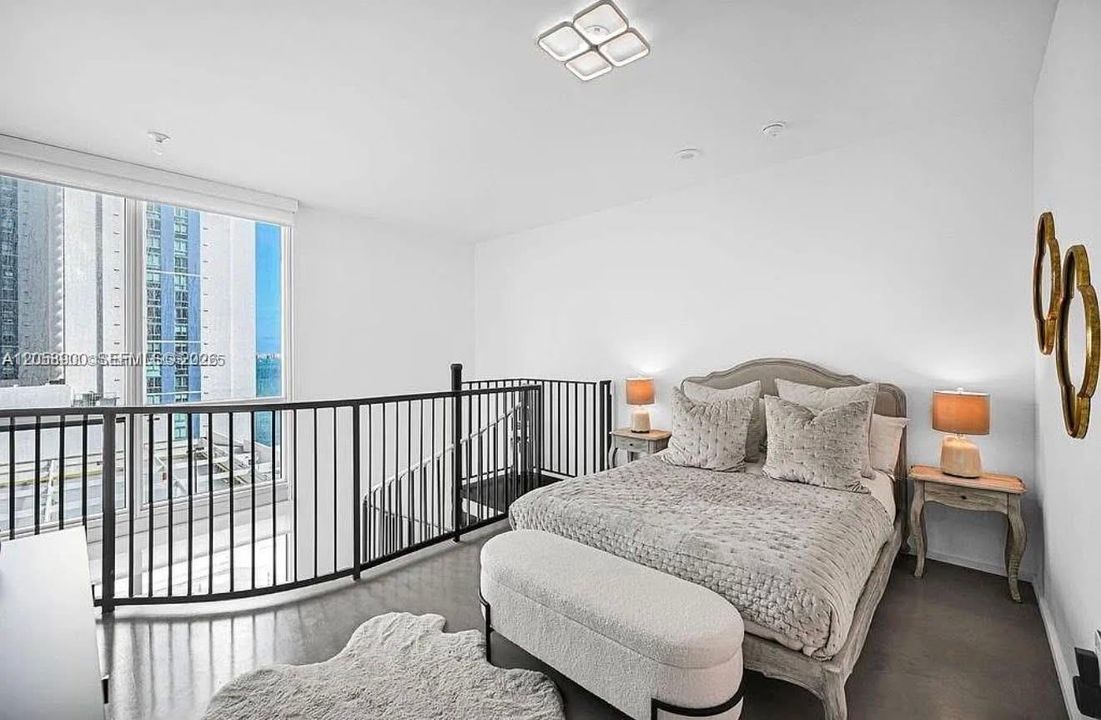 В аренду: $4,700 (1 спален, 1 ванн, 1034 Квадратных фут)