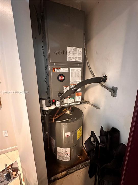 В аренду: $3,600 (2 спален, 2 ванн, 1223 Квадратных фут)