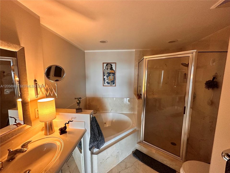 В аренду: $3,600 (2 спален, 2 ванн, 1223 Квадратных фут)