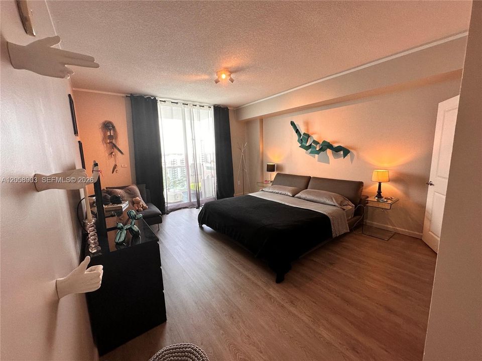 В аренду: $3,600 (2 спален, 2 ванн, 1223 Квадратных фут)