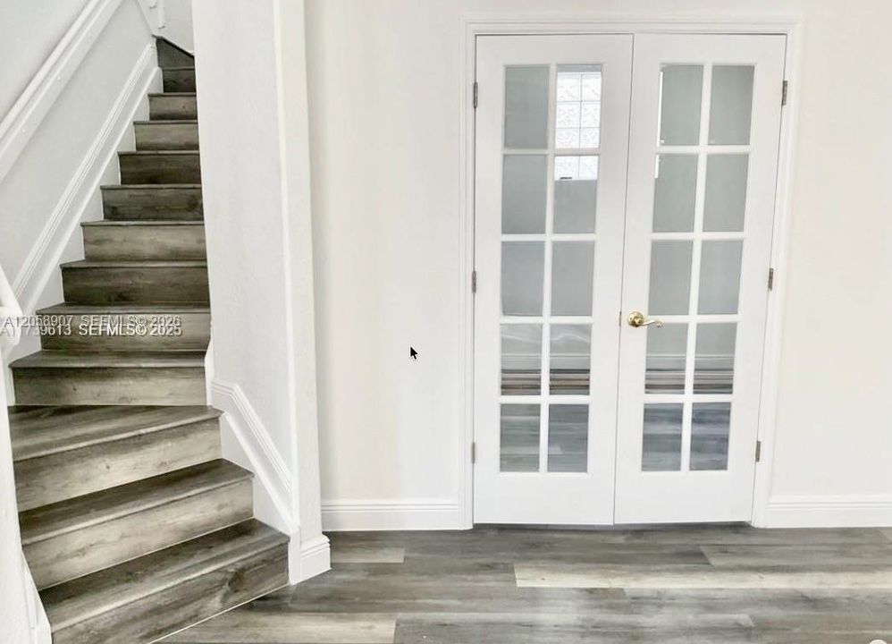 На продажу: $914,900 (5 спален, 3 ванн, 2384 Квадратных фут)