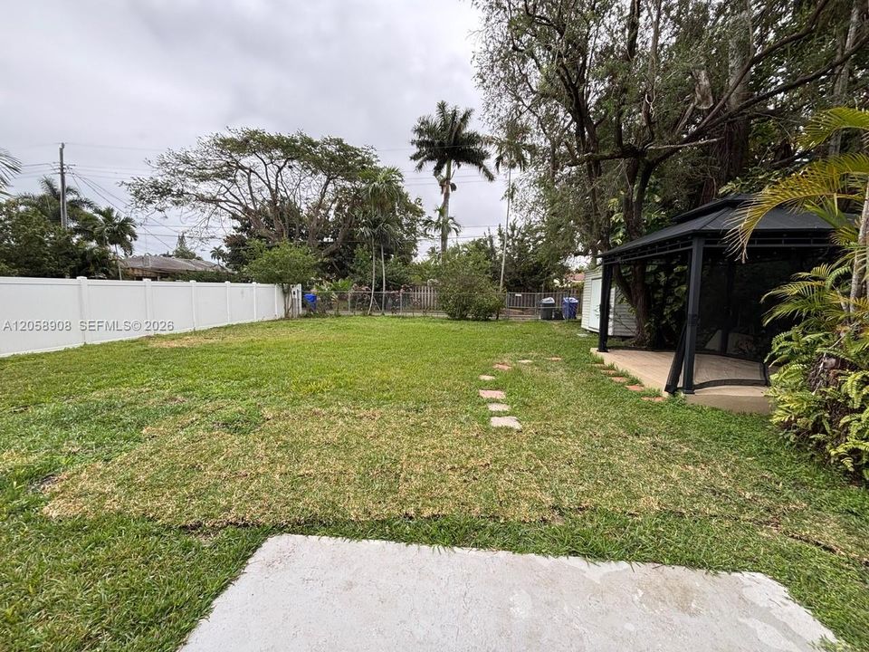 En Renta: $3,200 (2 camas, 2 baños, 1000 Pies cuadrados)