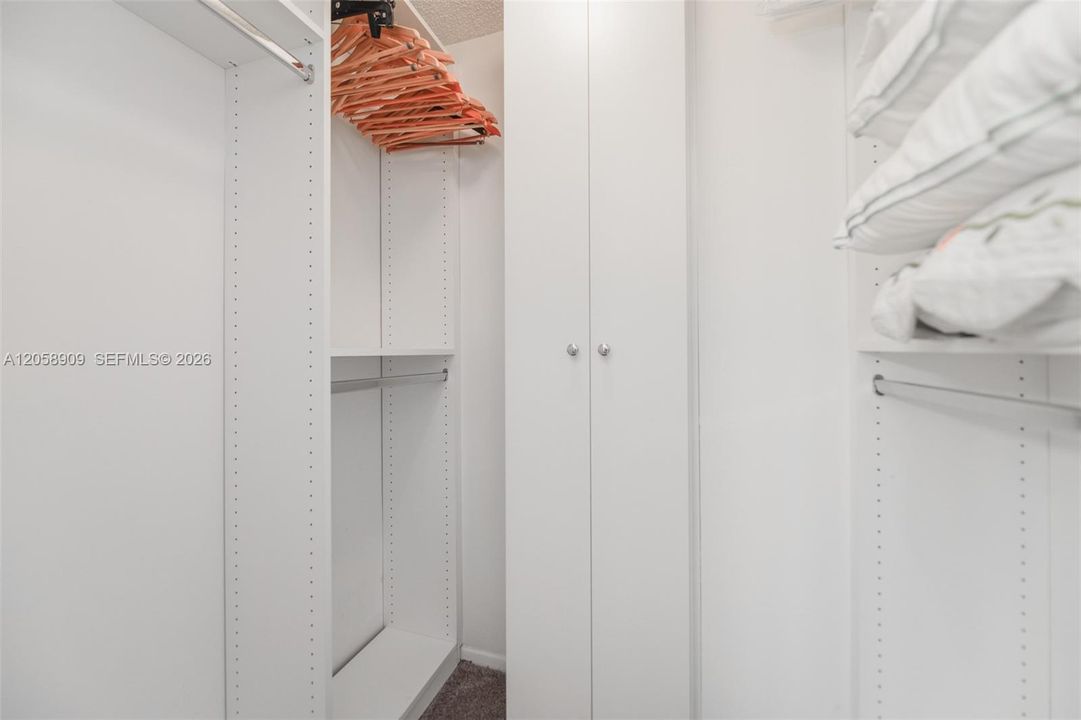 For Rent: $4,200 (3 beds, 2 baths, 1740 Square Feet)