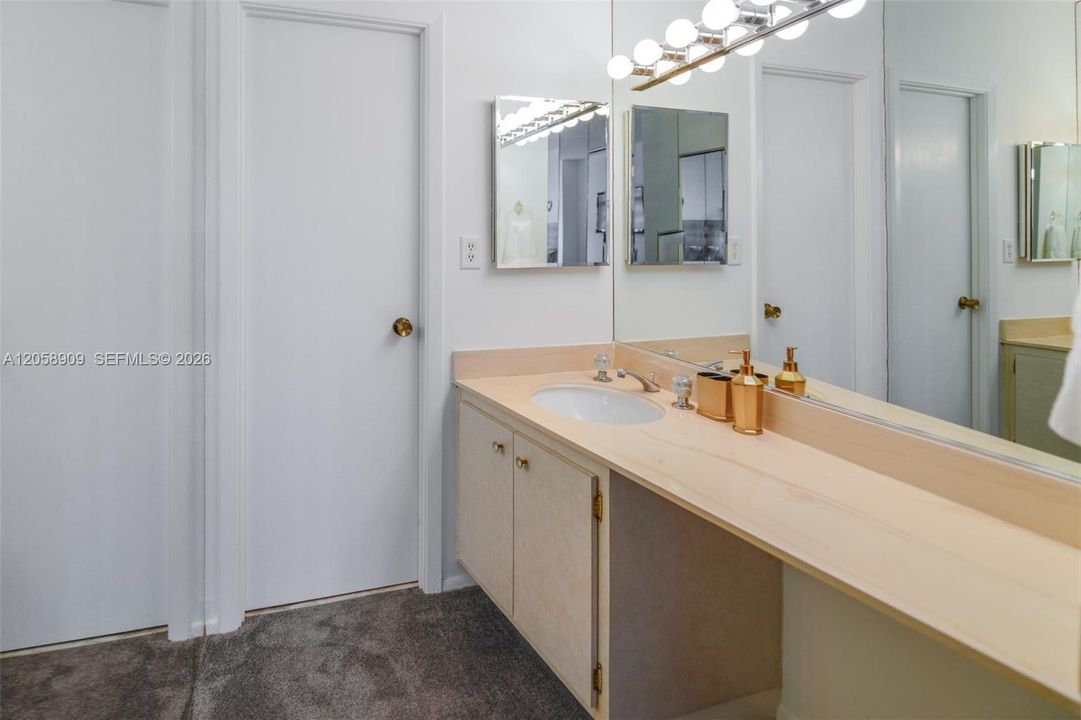For Rent: $4,200 (3 beds, 2 baths, 1740 Square Feet)