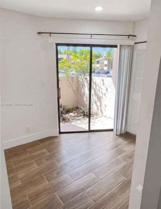 For Rent: $2,100 (2 beds, 2 baths, 1100 Square Feet)