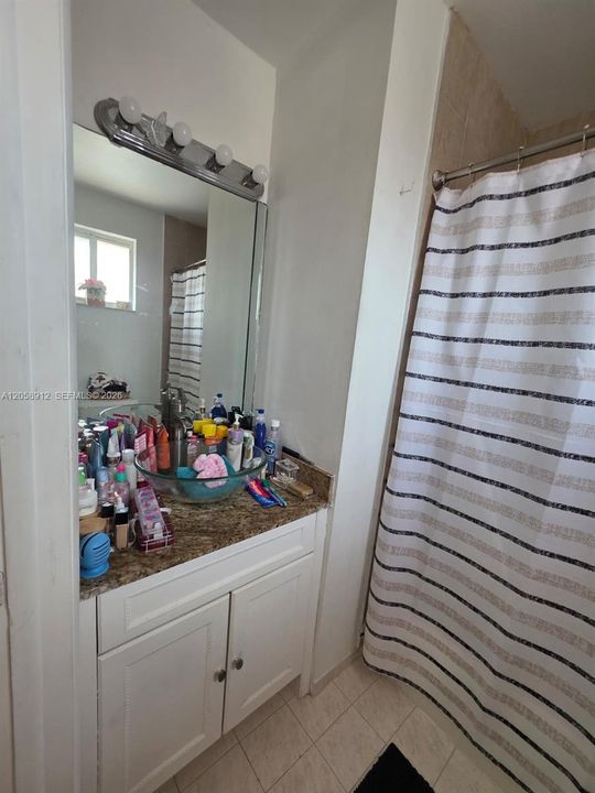 For Sale: $299,888 (2 beds, 2 baths, 1020 Square Feet)