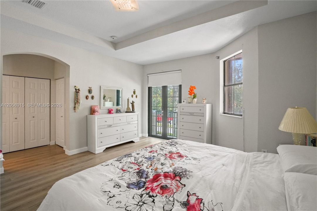 For Sale: $639,900 (3 beds, 2 baths, 1854 Square Feet)