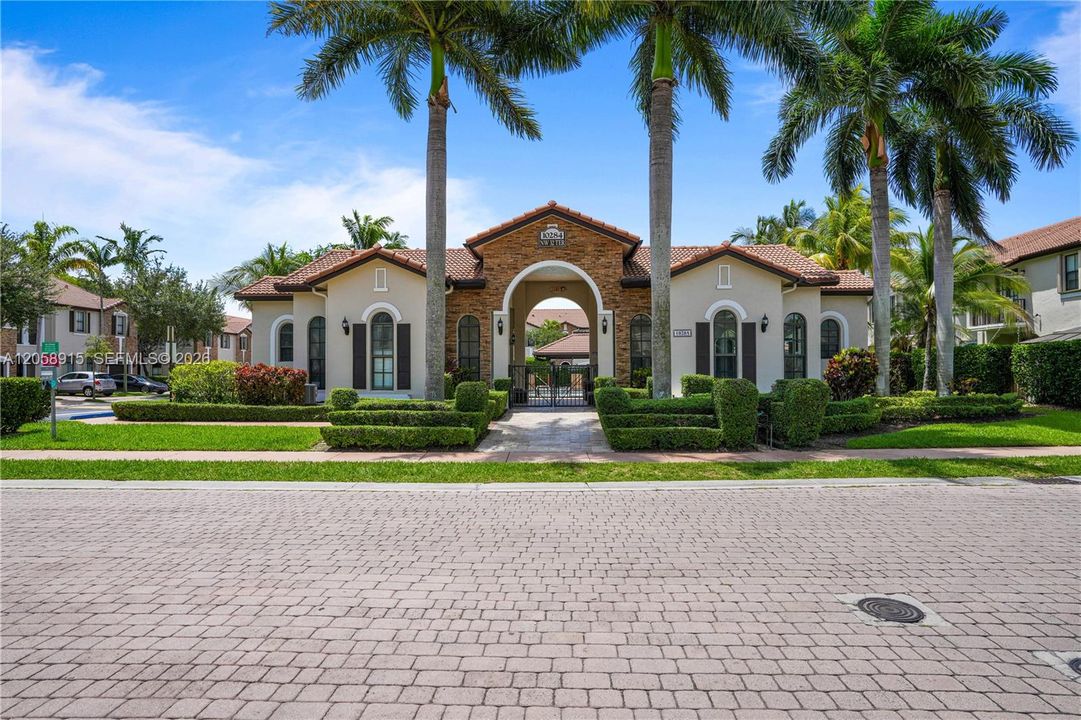 For Sale: $639,900 (3 beds, 2 baths, 1854 Square Feet)