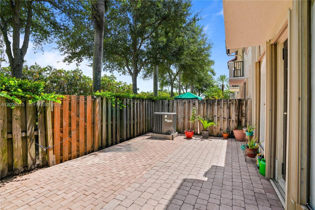 For Sale: $639,900 (3 beds, 2 baths, 1854 Square Feet)
