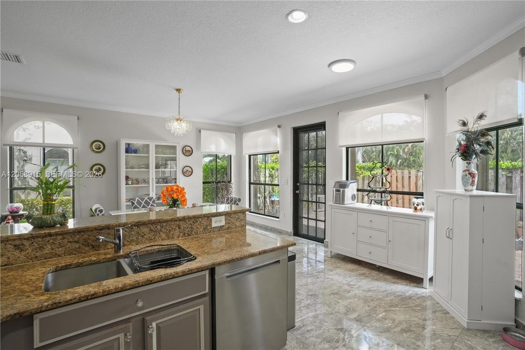 For Sale: $639,900 (3 beds, 2 baths, 1854 Square Feet)