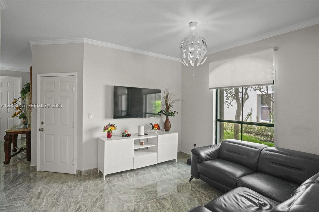 For Sale: $639,900 (3 beds, 2 baths, 1854 Square Feet)
