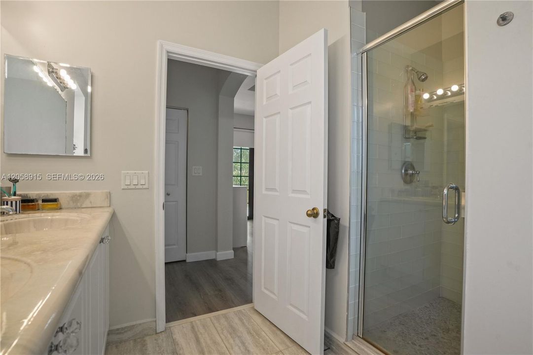For Sale: $639,900 (3 beds, 2 baths, 1854 Square Feet)