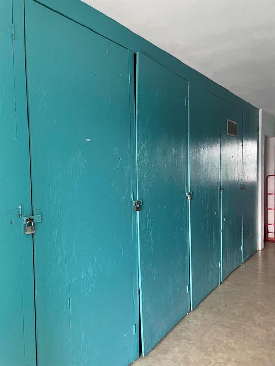 Units' indiv.storage