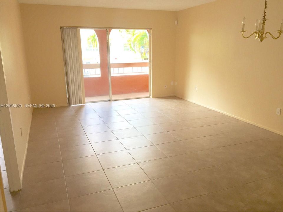 В аренду: $1,870 (1 спален, 1 ванн, 712 Квадратных фут)