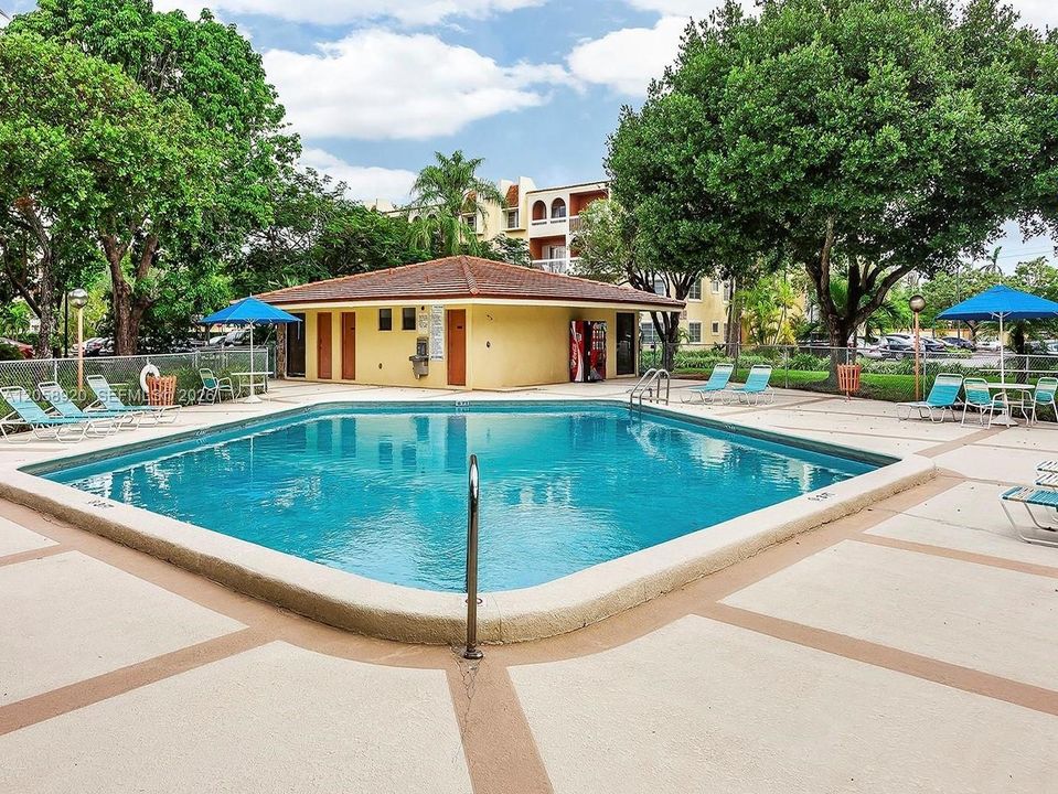 В аренду: $1,870 (1 спален, 1 ванн, 712 Квадратных фут)