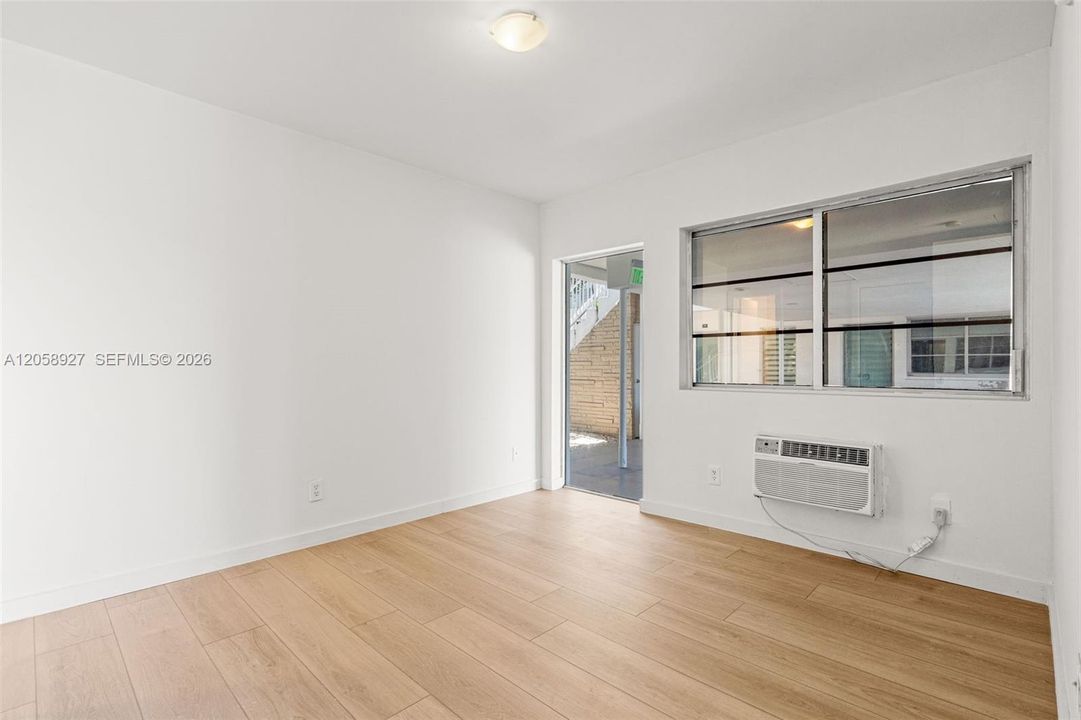 В аренду: $2,600 (2 спален, 2 ванн, 900 Квадратных фут)