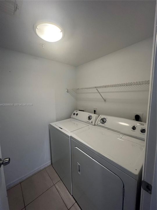 En Renta: $2,300 (2 camas, 2 baños, 1072 Pies cuadrados)