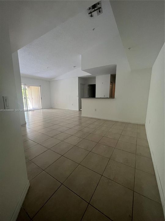En Renta: $2,300 (2 camas, 2 baños, 1072 Pies cuadrados)