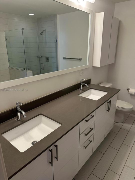 В аренду: $4,700 (2 спален, 2 ванн, 1384 Квадратных фут)