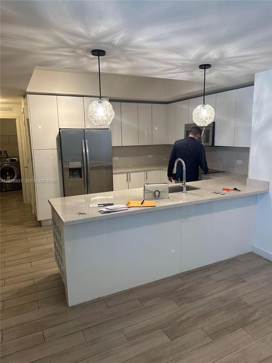В аренду: $4,700 (2 спален, 2 ванн, 1384 Квадратных фут)