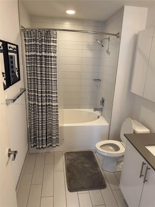В аренду: $4,700 (2 спален, 2 ванн, 1384 Квадратных фут)