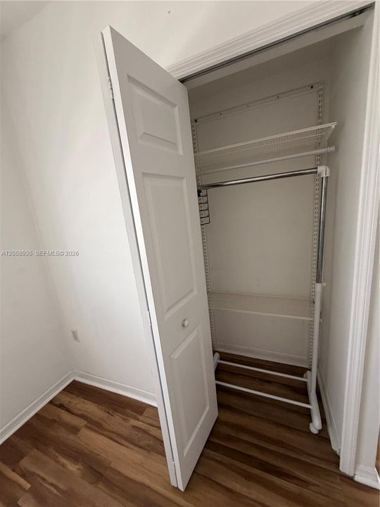 На продажу: $415,000 (2 спален, 2 ванн, 828 Квадратных фут)