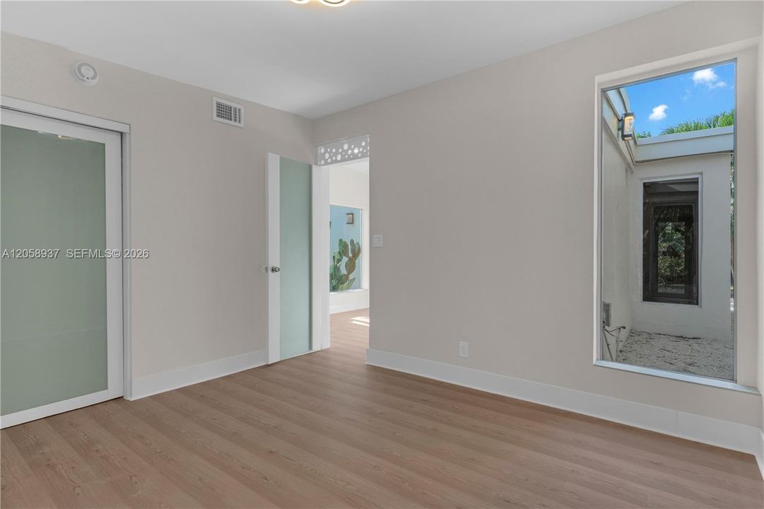 For Sale: $535,000 (3 beds, 2 baths, 1268 Square Feet)