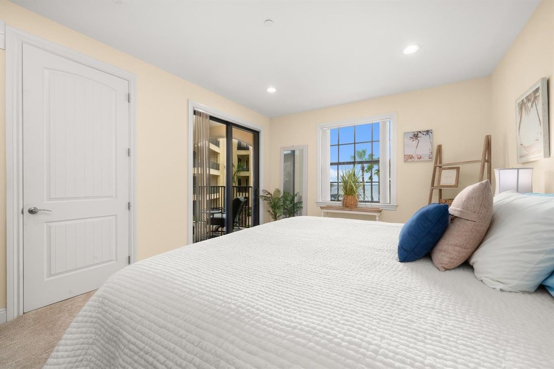 interior - master bedroom 3