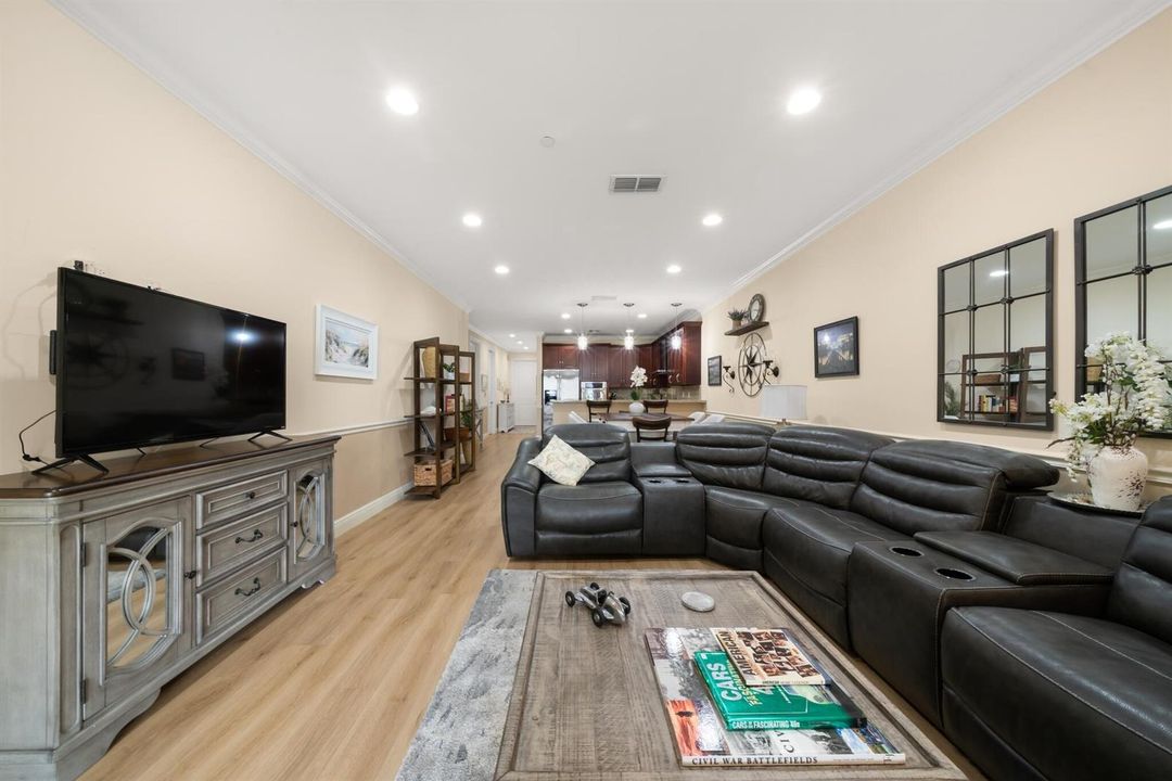 interior - living room 5