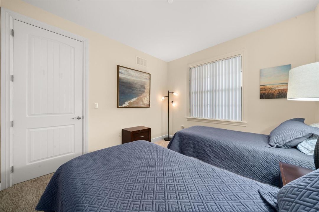 interior - second bedroom 4