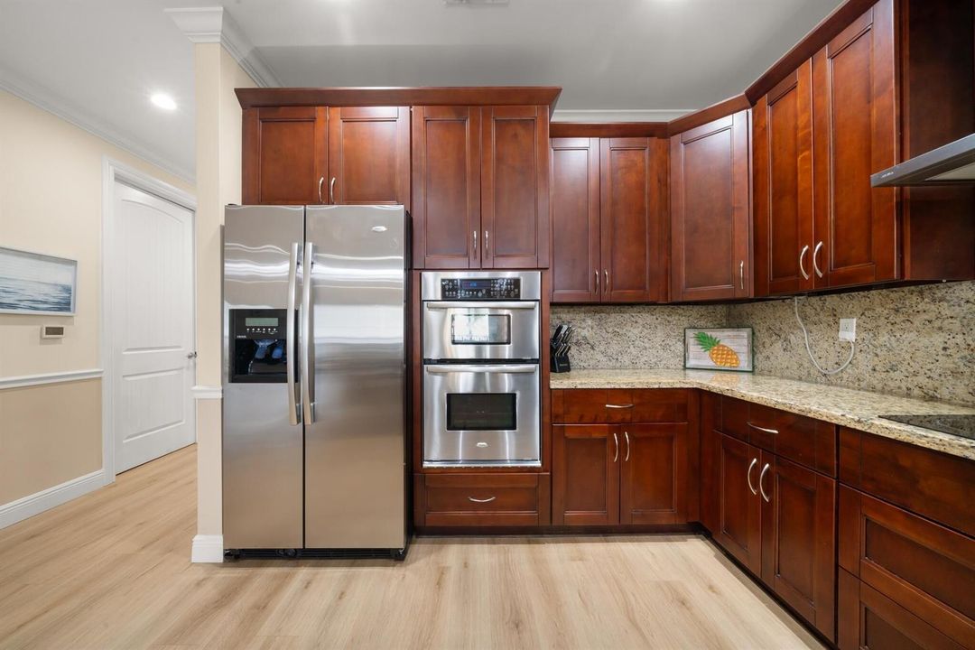 interior - kitchen 5