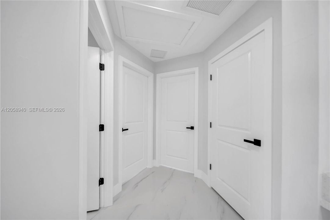 For Sale: $245,700 (3 beds, 2 baths, 1148 Square Feet)