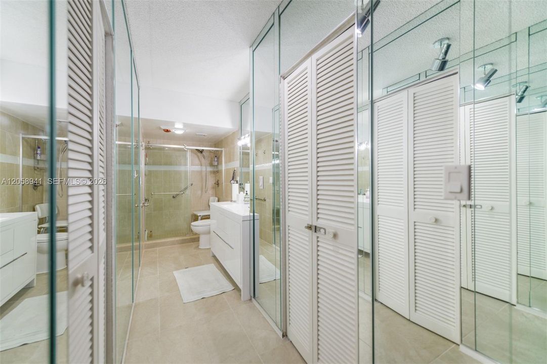 For Rent: $4,200 (3 beds, 2 baths, 1780 Square Feet)