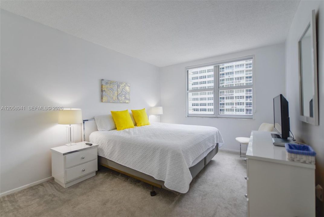 For Rent: $4,200 (3 beds, 2 baths, 1780 Square Feet)