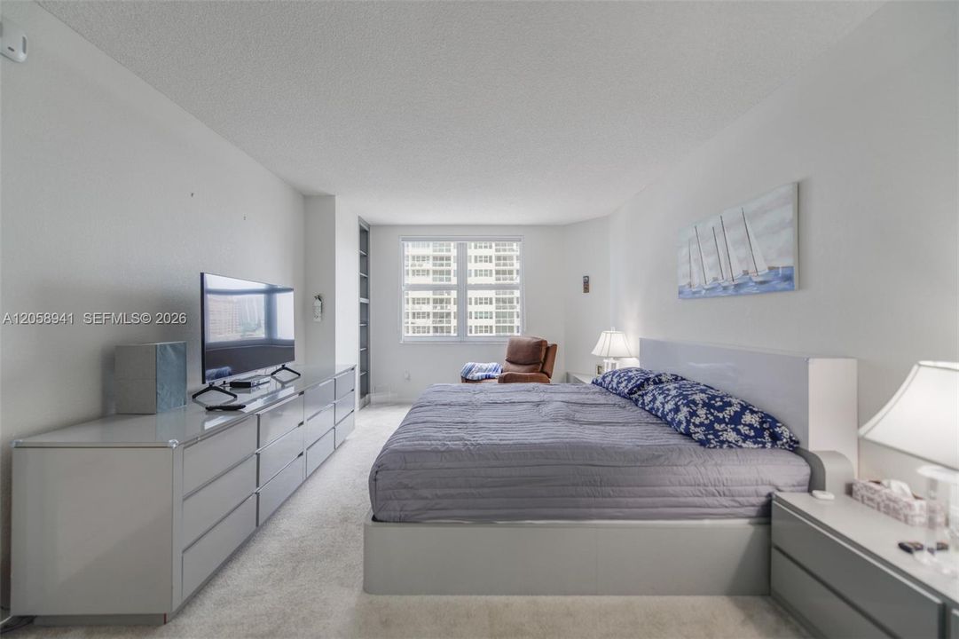 For Rent: $4,200 (3 beds, 2 baths, 1780 Square Feet)