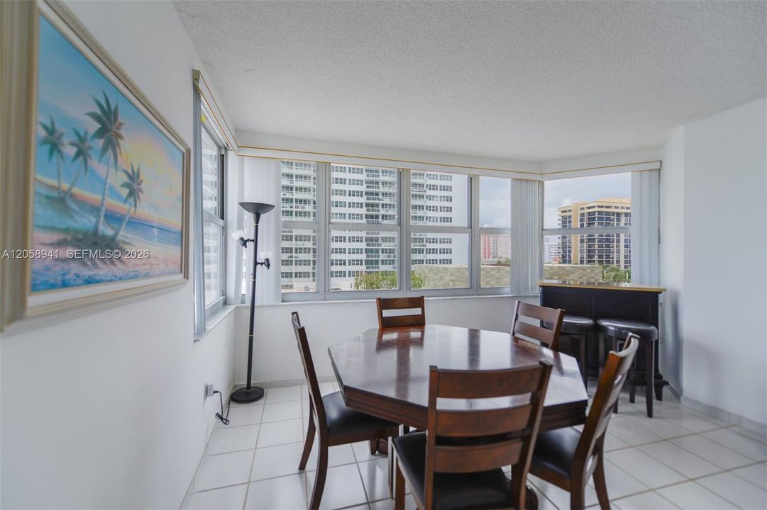 For Rent: $4,200 (3 beds, 2 baths, 1780 Square Feet)