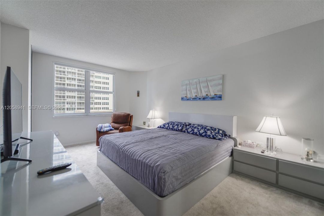 For Rent: $4,200 (3 beds, 2 baths, 1780 Square Feet)
